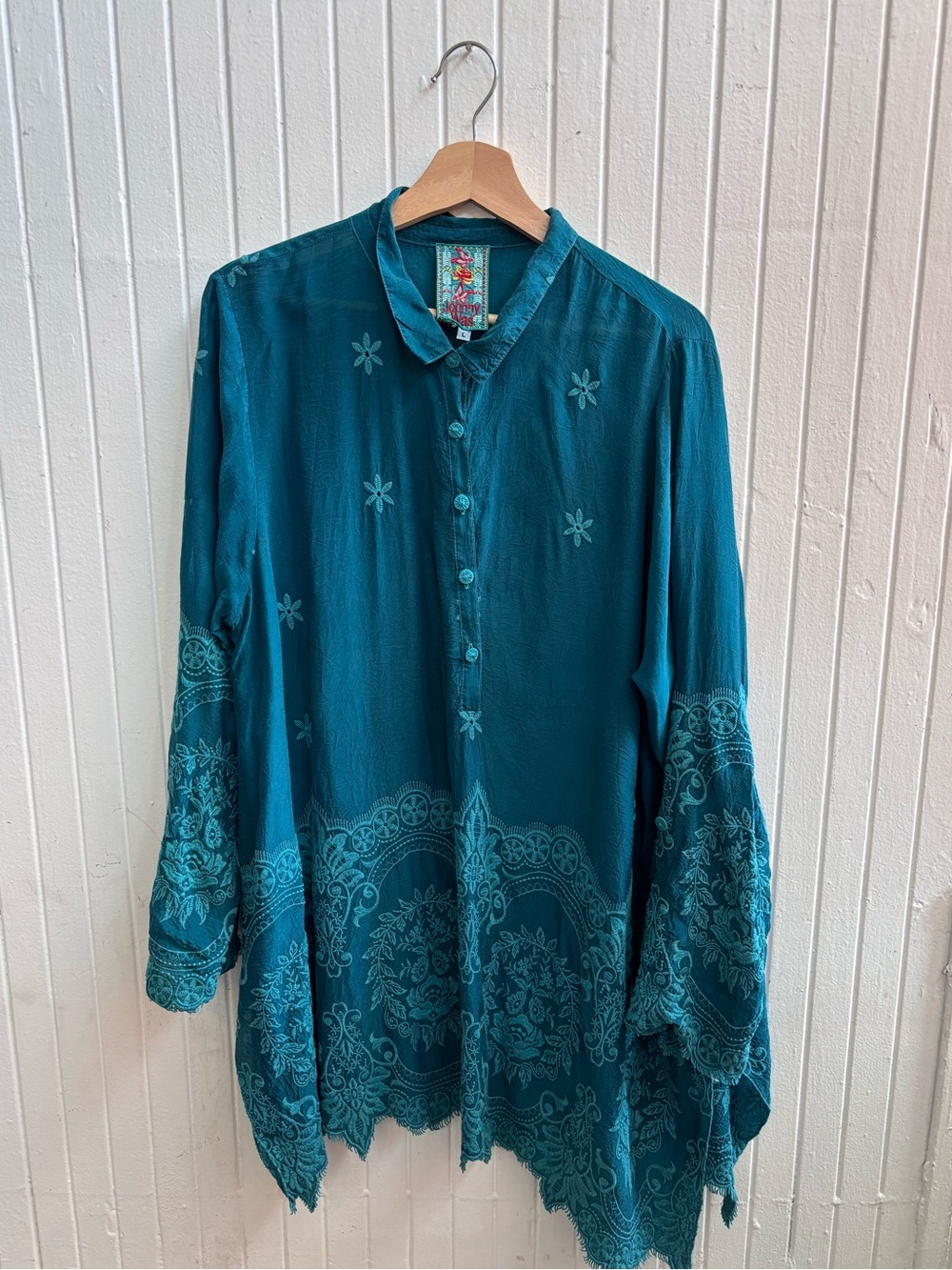 JOHNNY WAS Cupra (Vegan Silk) Teal Blue Turquoise Embroidered Tunic